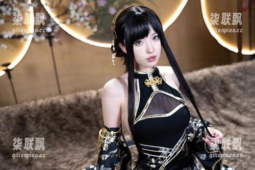清水由乃 清水由乃的学姐,写真与图片里的故事隐隐闪现