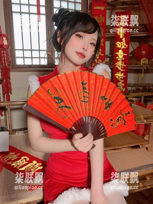 清水由乃最新连体衣照片，谁还在说连体衣只适合儿童？