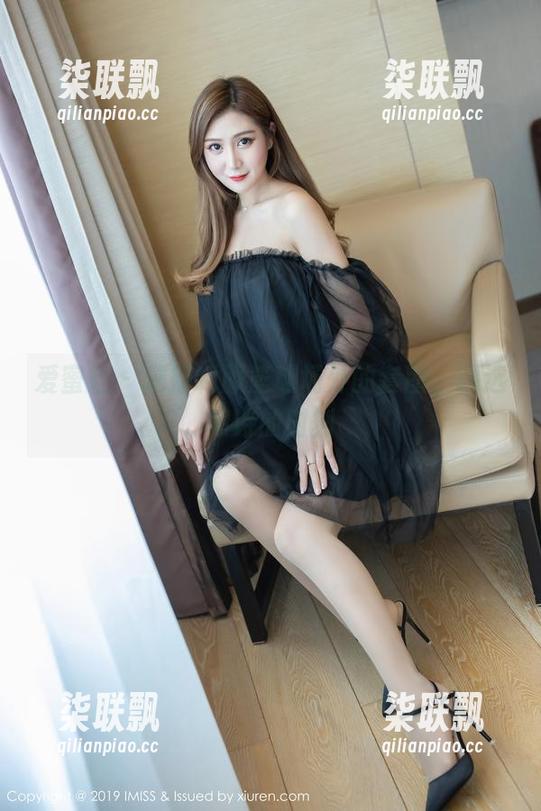 爱蜜社 - 瑞妤制服篮球场外的套图，精选如诗的时刻
