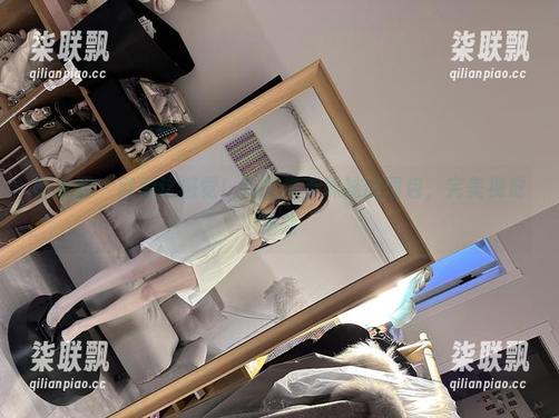 微密圈 - 就爱这感觉！玫桃泡芙妹妹的图包，完美视觉体验