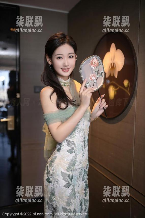 秀人网-Zoe柚柚 秀人网 - Zoe柚柚的少女忧伤,图库下载带你走进她的世界
