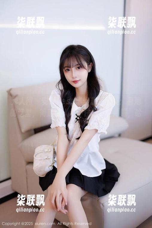 秀人网 - 安妮Tess黑丝最新图集：看她的造型，简直让人忍不住想多看两眼，哈哈！