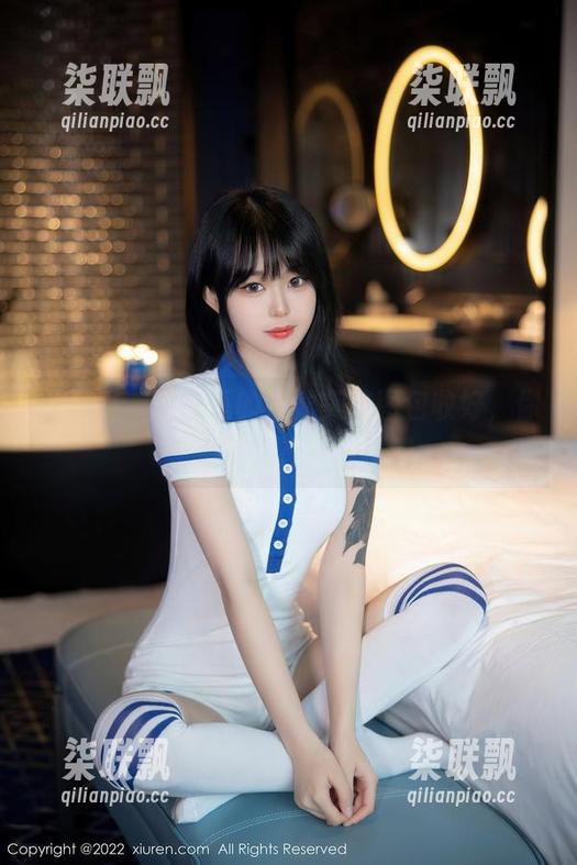 秀人网 - 把筱慧的沙滩美臀图包收好，你会感激我这一波福利