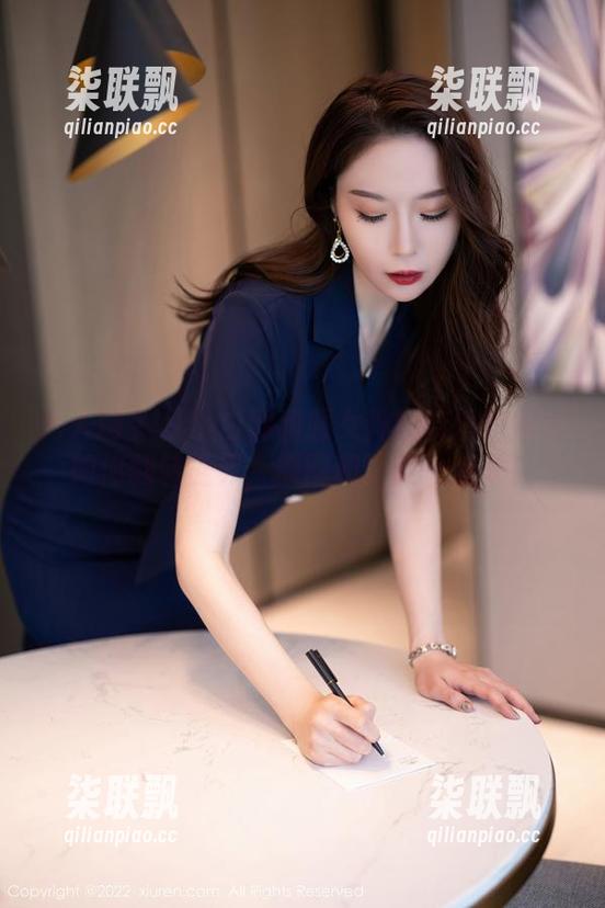 秀人网 - 从小白到和服女神！舞媚歆教你如何翻转世界，原图和更新一起来！