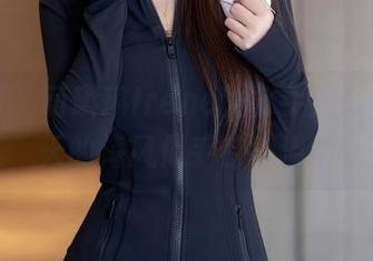 秀人网 – 萌琪琪Irene的水手服写真，今天的海风似乎特别温柔
