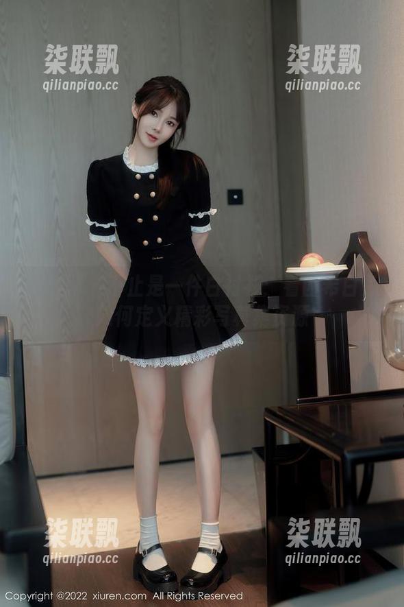 秀人网 - 不止是一件白衬衫：看西希白兔如何定义精彩写真集资源