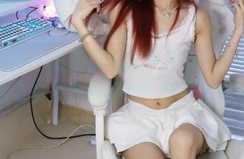 绮梦摄影 – 最新以凡礼服合集，这女人到底有多少件衣服啊？穿不完吗？