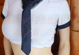 美媛馆 – Betty林子欣的浴缸图包分享时光：水波轻摇，心事静好！
