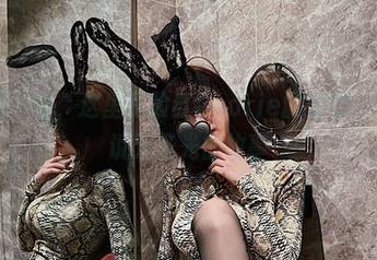 微密圈 – 看，这里是脸红Dearie的温柔，图片诉说无圣光的故事
