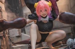 阿寨寨ninja的无圣光护士套图——让你重新定义‘护理’的意义！