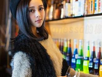青豆客 – 下载梦娜Vanessa的棉袜，给你的生活增添一丝不同的温度，免费哦！