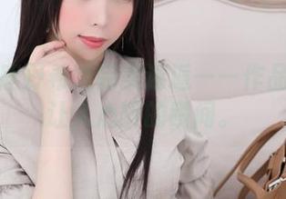 毛衣与鹿野希的完美邂逅——作品总有些让人心醉的瞬间。